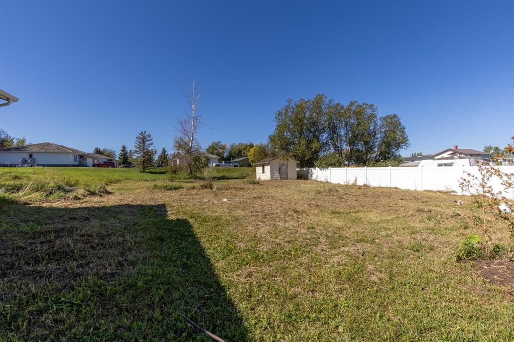 Picture for 257 2 Street W https://www.cirrealty.ca/reb/ldar/3/A2258613_42.jpg