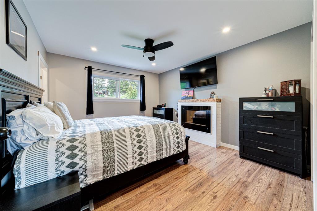 Picture for 21009 21 Avenue  https://www.cirrealty.ca/reb/ldar/3/A2260633_24.jpg