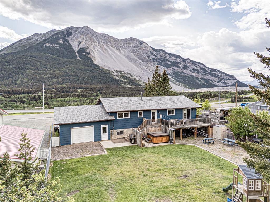 Picture for 21009 21 Avenue  https://www.cirrealty.ca/reb/ldar/3/A2260633_5.jpg