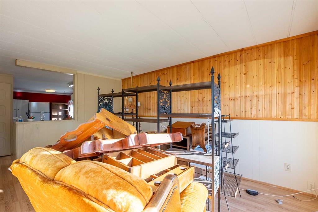 Picture for 19, 5853 4 Street  https://www.cirrealty.ca/reb/ldar/3/A2266233_10.jpg