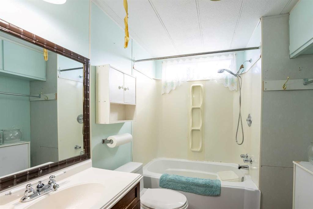 Picture for 19, 5853 4 Street  https://www.cirrealty.ca/reb/ldar/3/A2266233_16.jpg