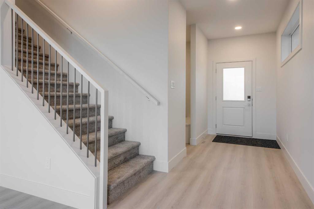 Picture for 63 Miners Road W