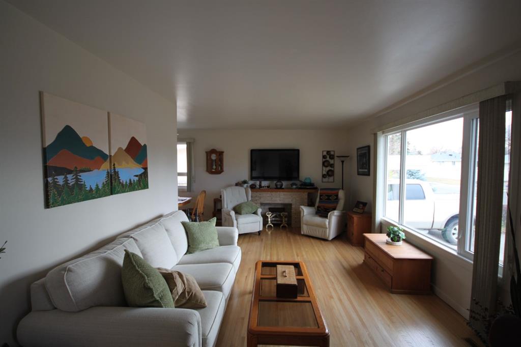 Picture for 1023 29A Street S