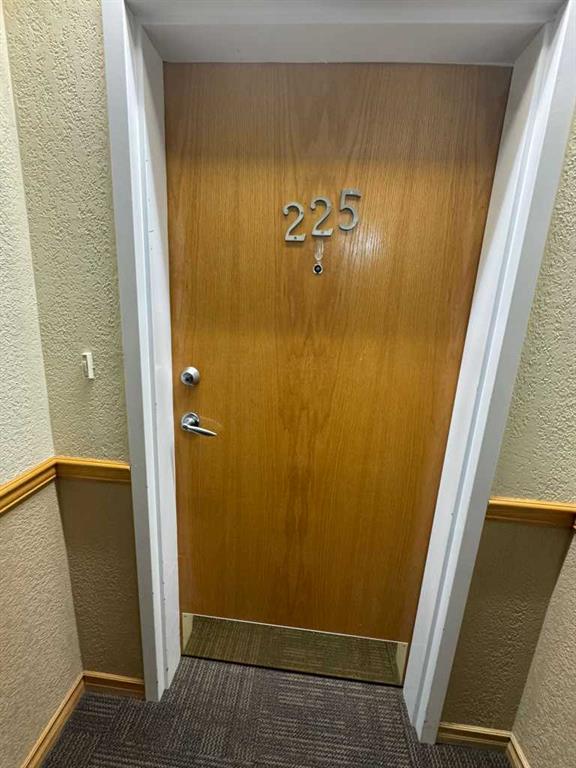 Picture for 225, 2020 32 Street S