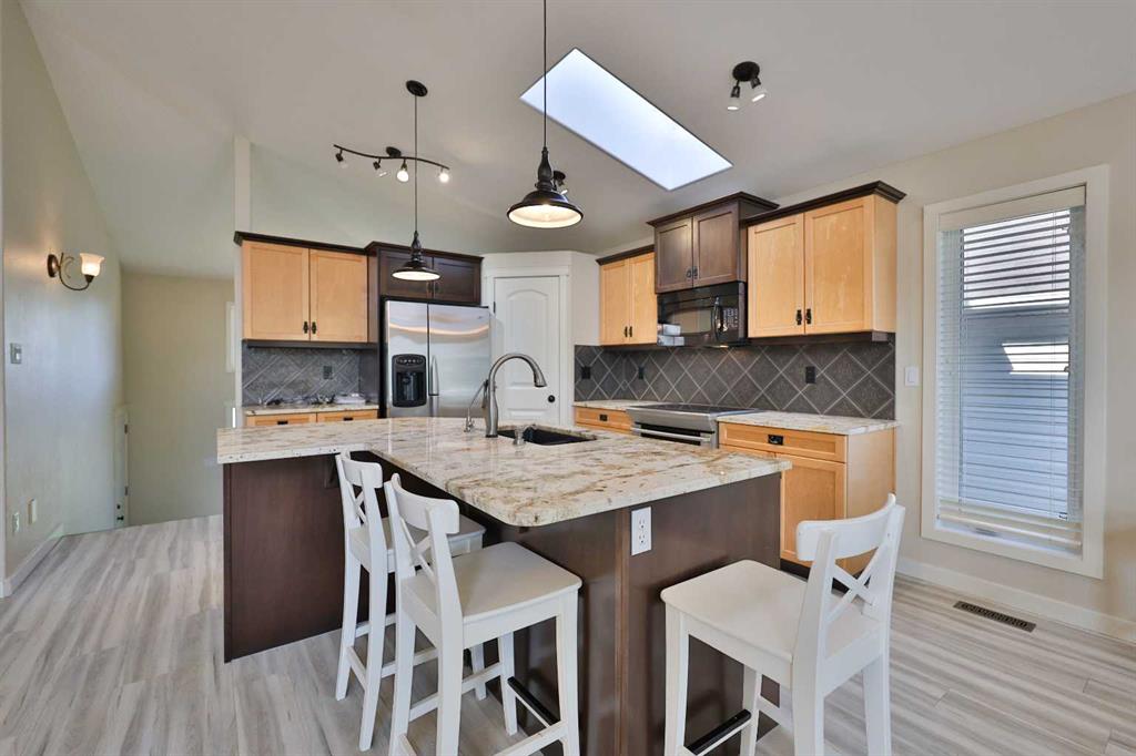 Picture for 74 Rivermont Crescent W