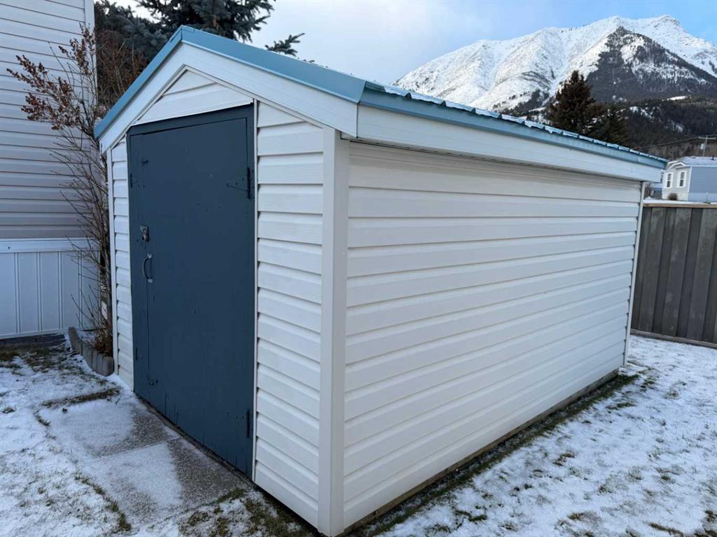 Picture for #41  801 232 Street E