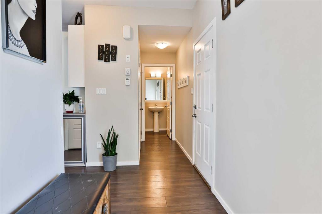 Picture for 405 Moonlight Way W