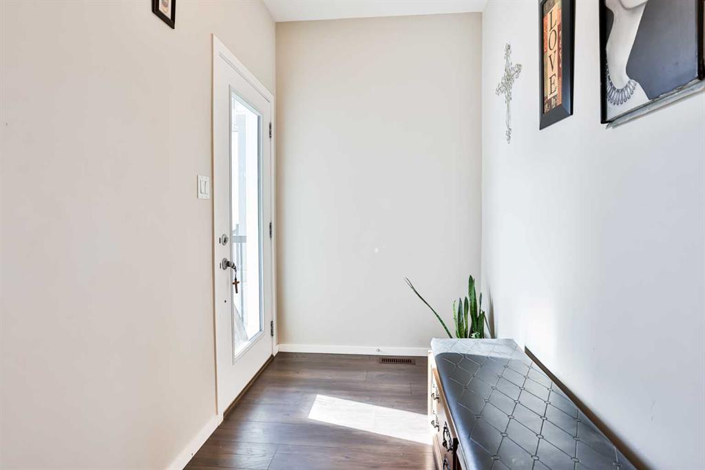 Picture for 405 Moonlight Way W