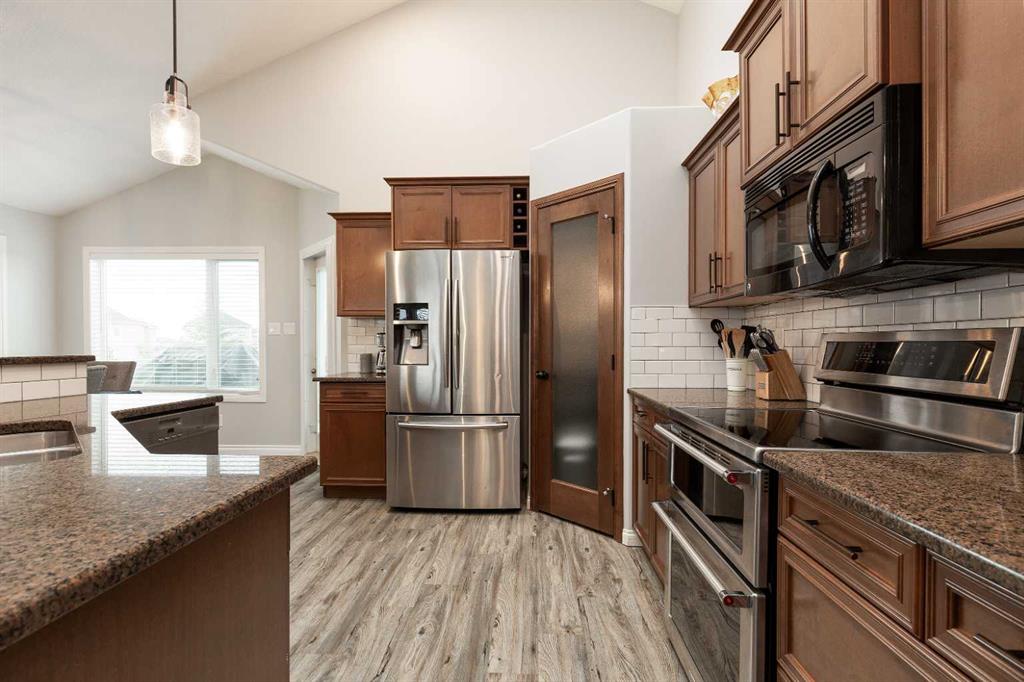 Picture for 1644 Coalbanks Boulevard W