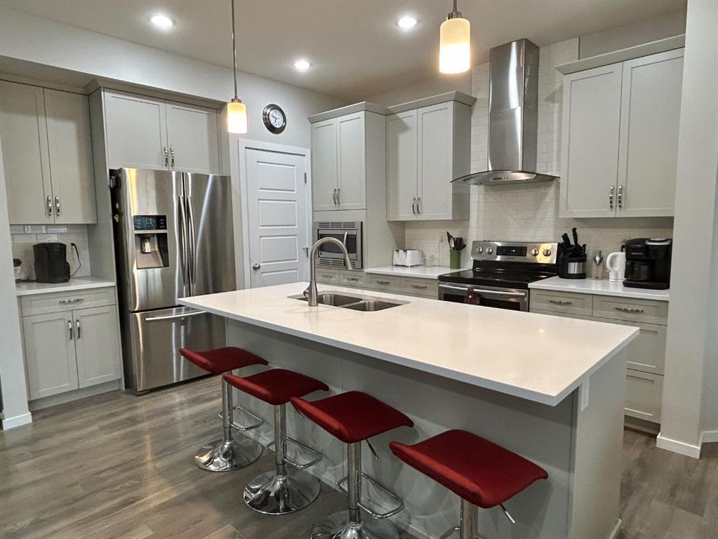 Picture for 43 Country Meadows Boulevard W