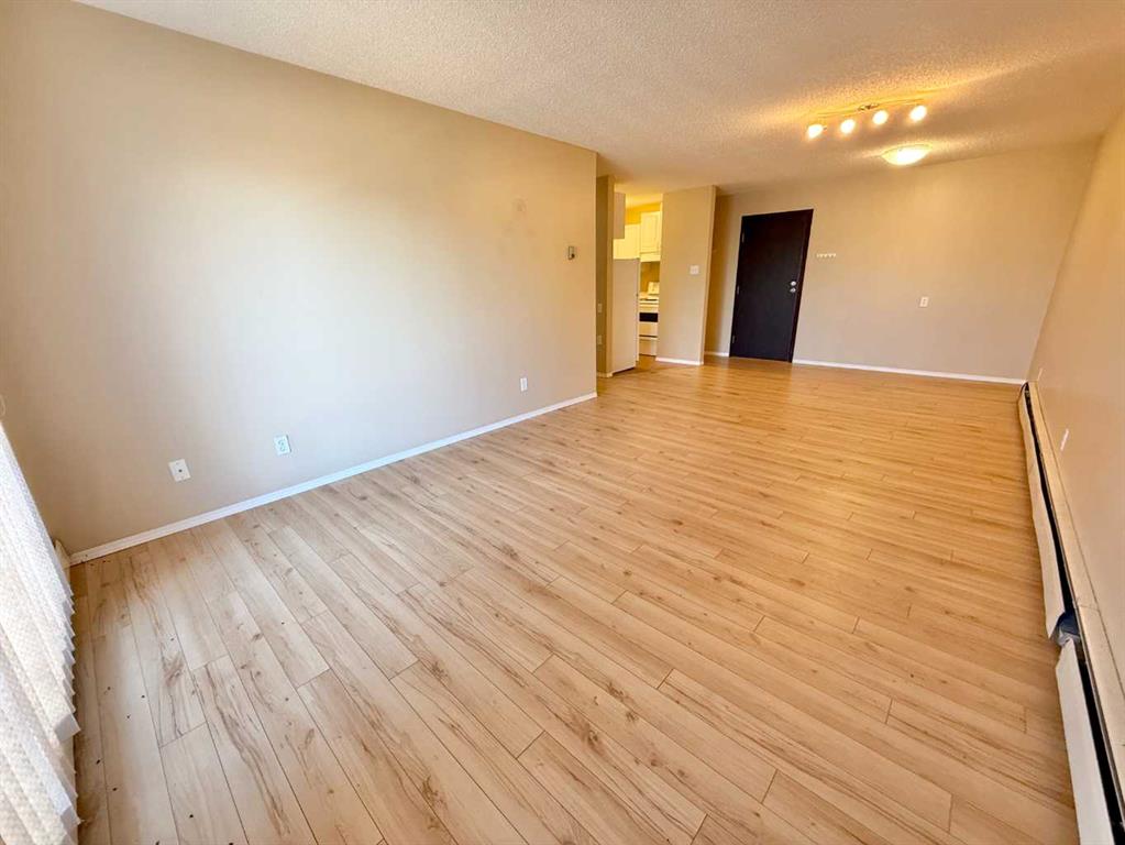 Picture for 307A, 295 Columbia Boulevard W