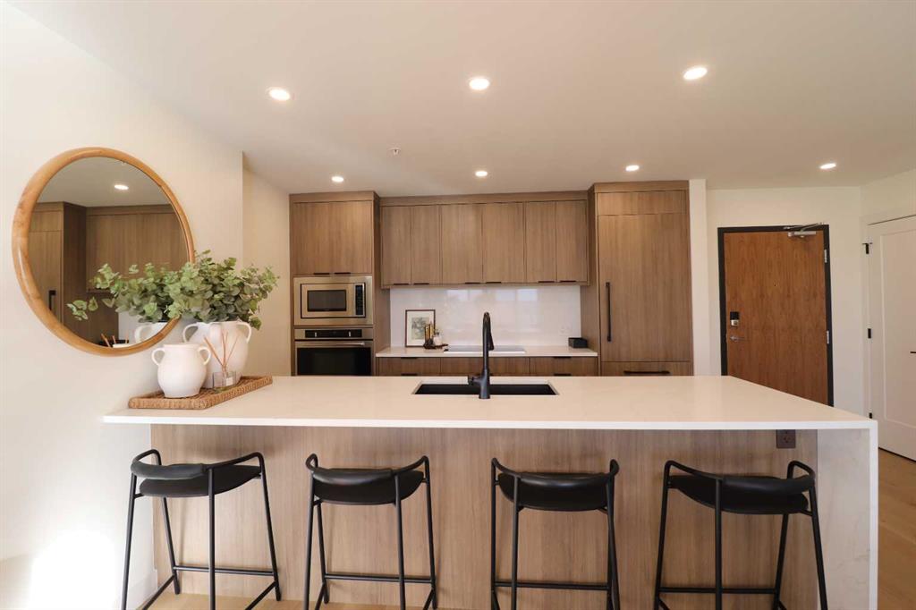 Picture for 312, 102 Scenic Drive N