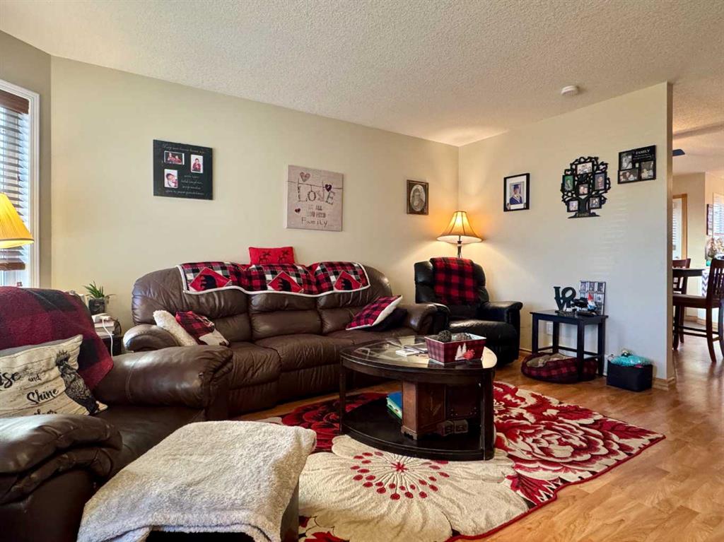 Picture for 122 Mt Rundle Road W