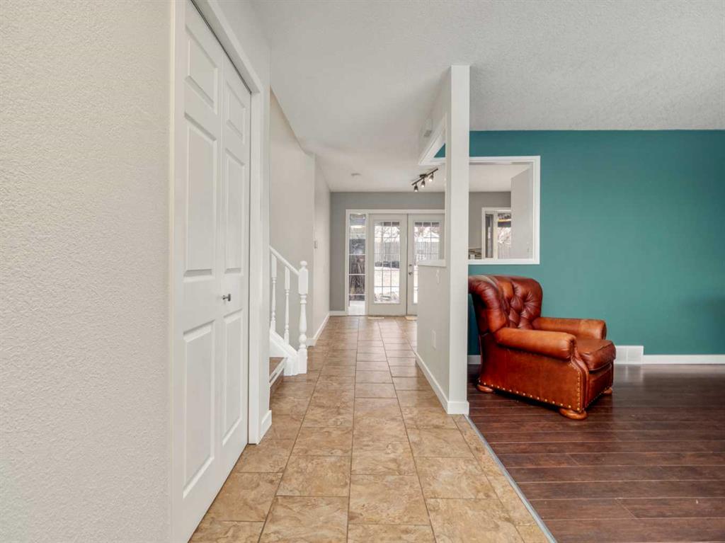 Picture for 137 Pensacola Court W