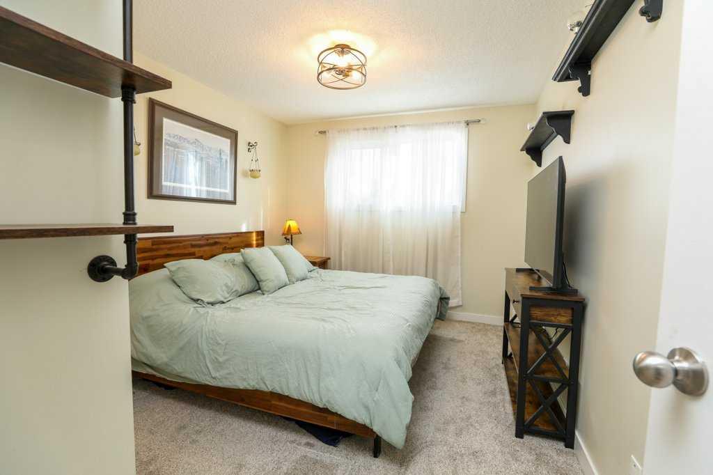 Picture for 1419 23 Street N