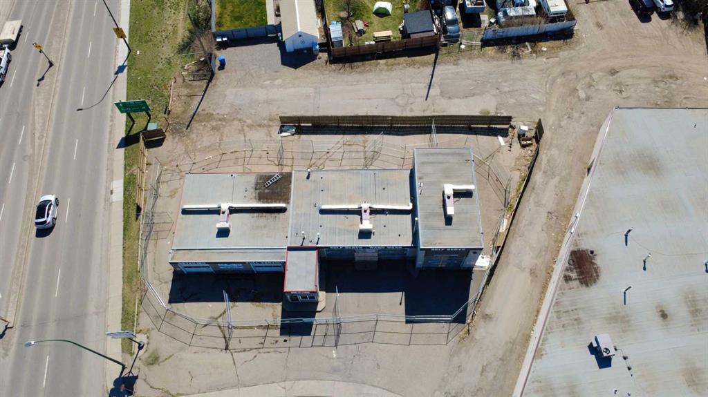 Picture for 108 Mayor Magrath Drive N