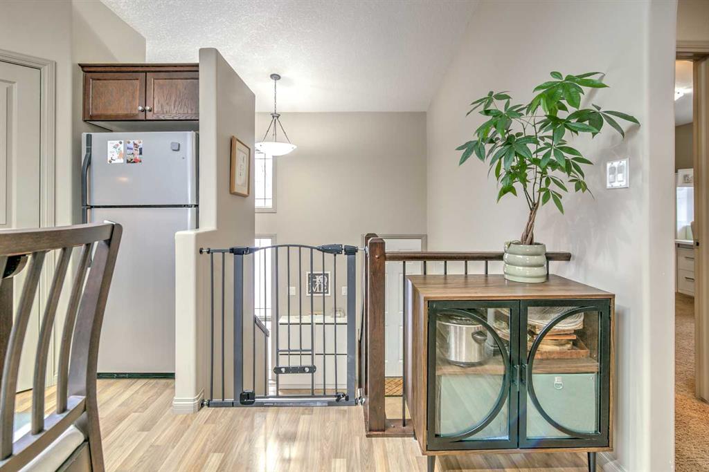 Picture for 78 Coalbanks Gate W