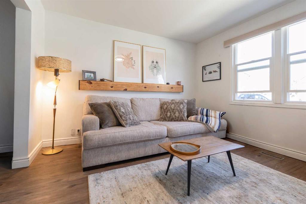 Picture for 618 9 Street S