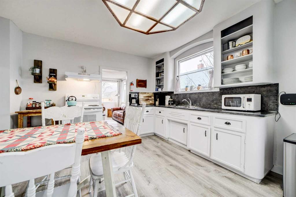 Picture for 8630 17 Avenue 