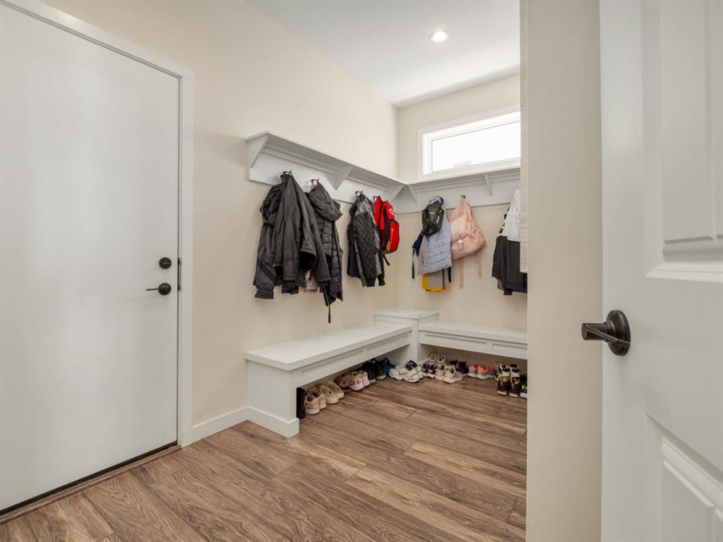 Picture for 653 Aquitania Boulevard W