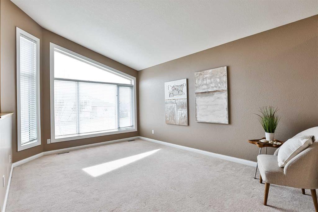 Picture for 15 Cowichan Court W