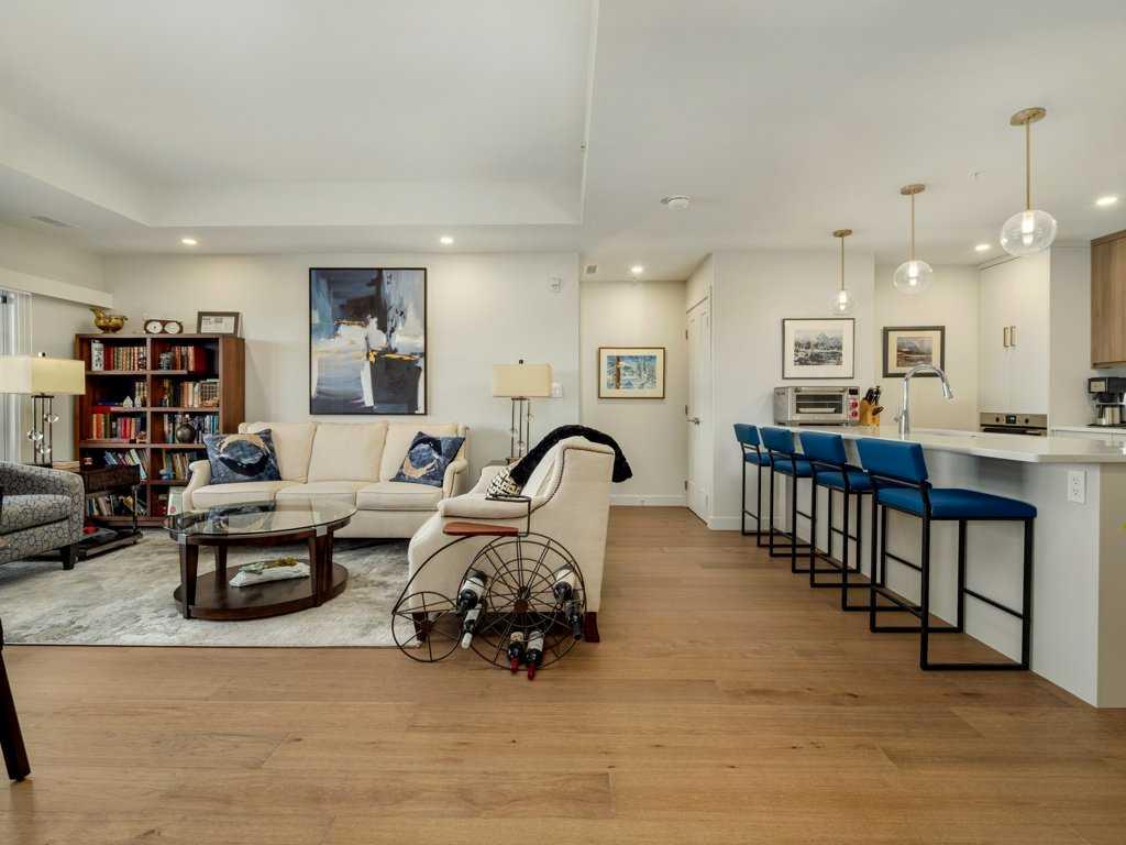 Picture for 333, 102 Scenic Drive N