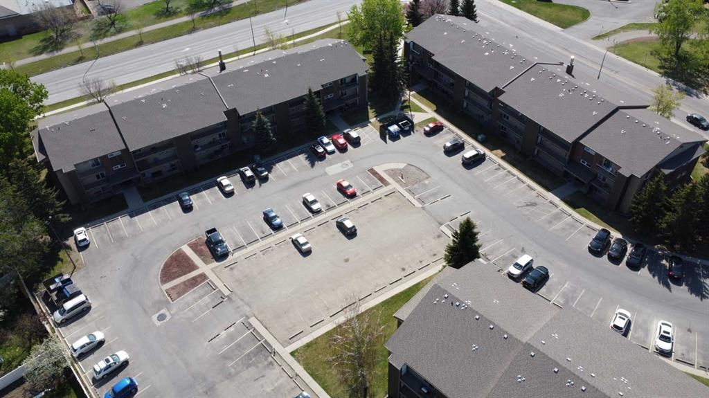 Picture for 308, 401 Columbia Boulevard W