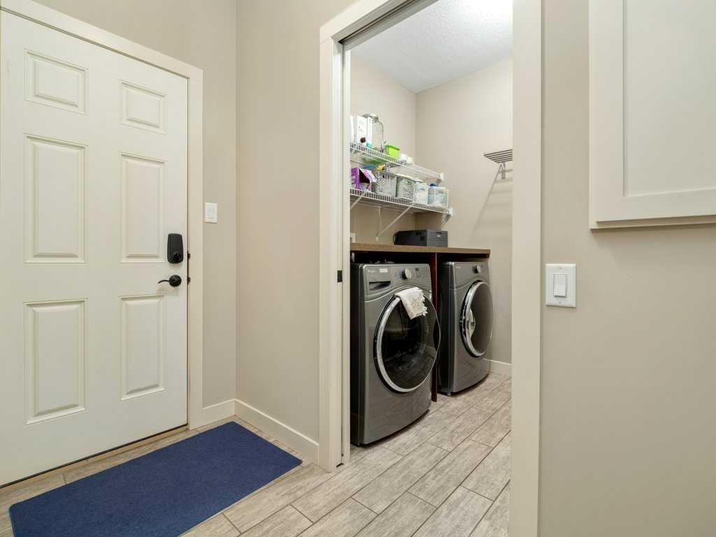 Picture for 147 Riverpark Boulevard W