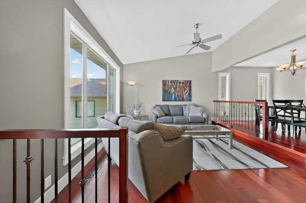 Picture for 63 Wildwood Crescent W