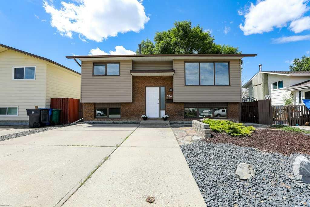 Picture for 316 Leaside Avenue S