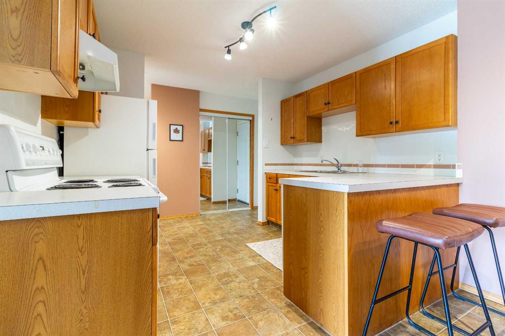 Picture for 209, 855 Columbia Blvd W  