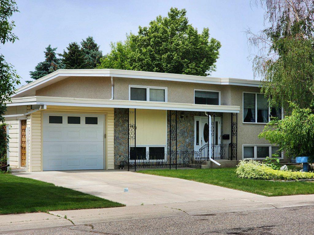 Picture for 1818 Lakeside Road S