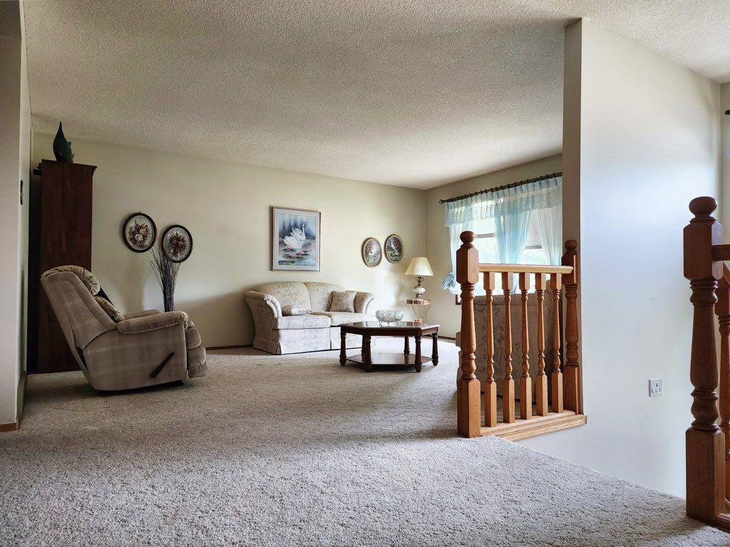 Picture for 1818 Lakeside Road S