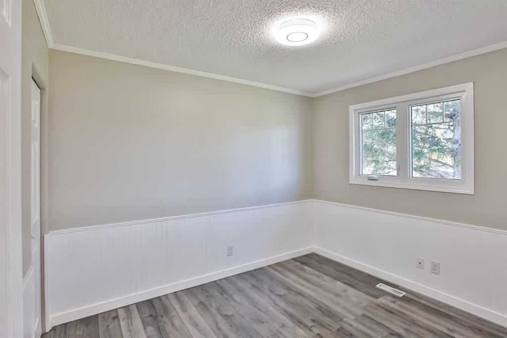 Picture for 41 W 300 N   https://www.cirrealty.ca/reb/ldar/4/A2259384_14.jpg