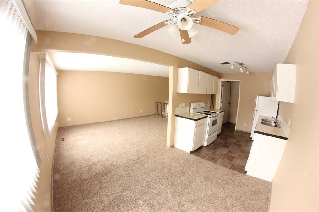 Picture for 4, 1713 St Edward's Boulevard N Picture for 4, 1713 St Edward's Boulevard N