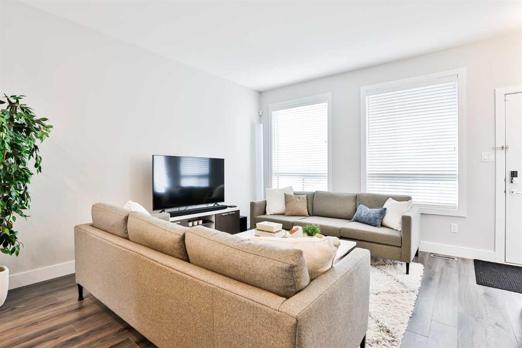 Picture for 4347 Fairmont Gate S