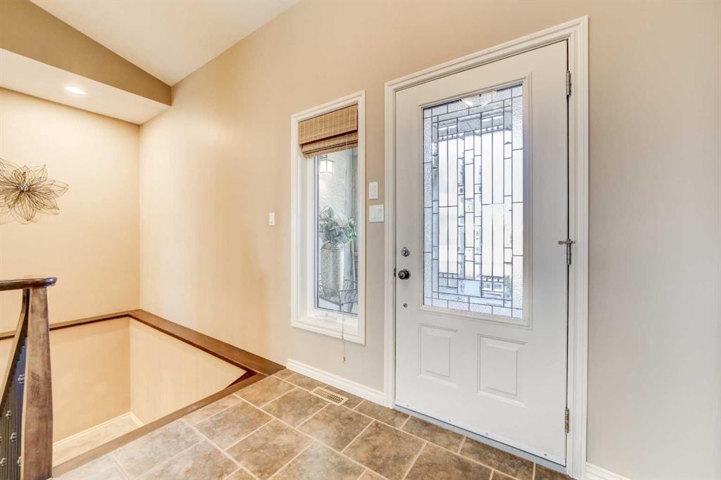 Picture for 2806 35 Avenue S