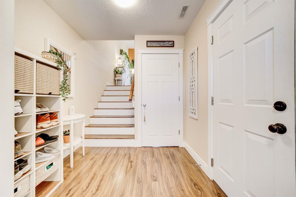 Picture for 869 Mt Sundance Manor W