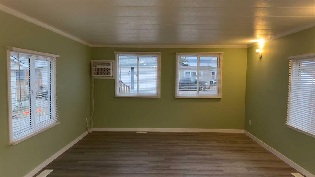 Picture for 59, 5301 2 Street 