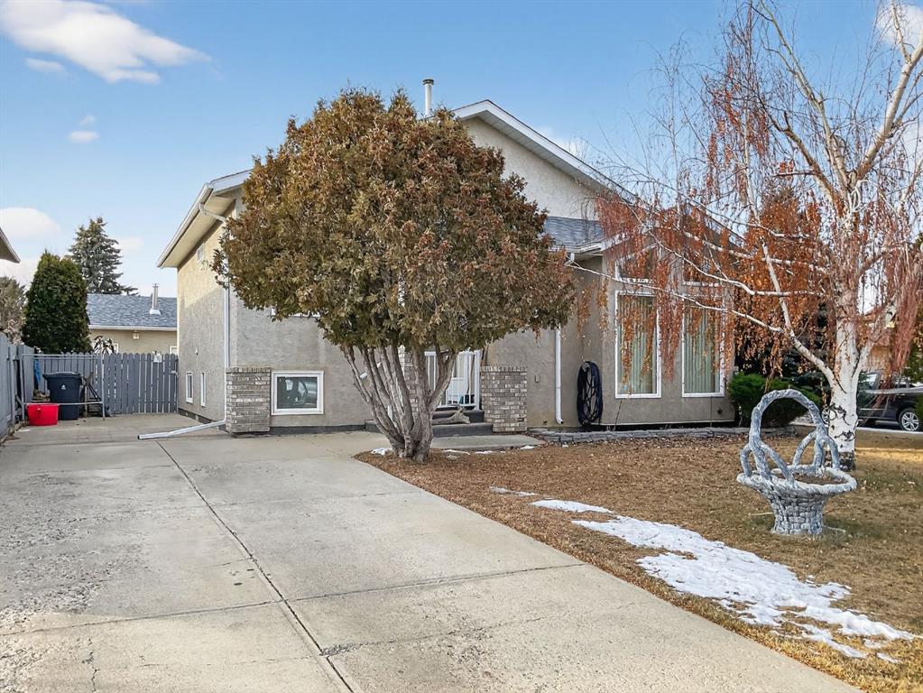 Picture for 202 Ojibwa Place W