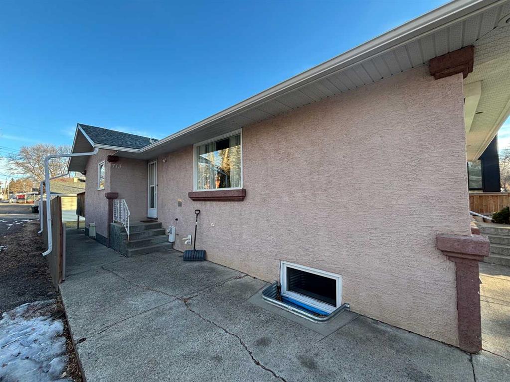 Picture for 713 19 Street S