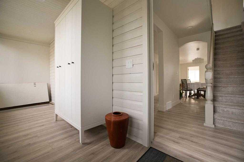 Picture for 308 7A Avenue S