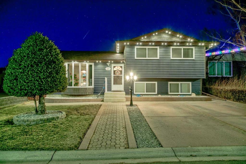 Picture for 11 Erminedale Place N