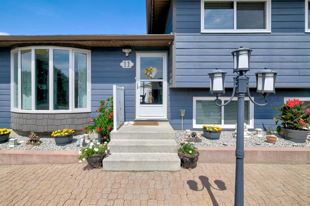 Picture for 11 Erminedale Place N