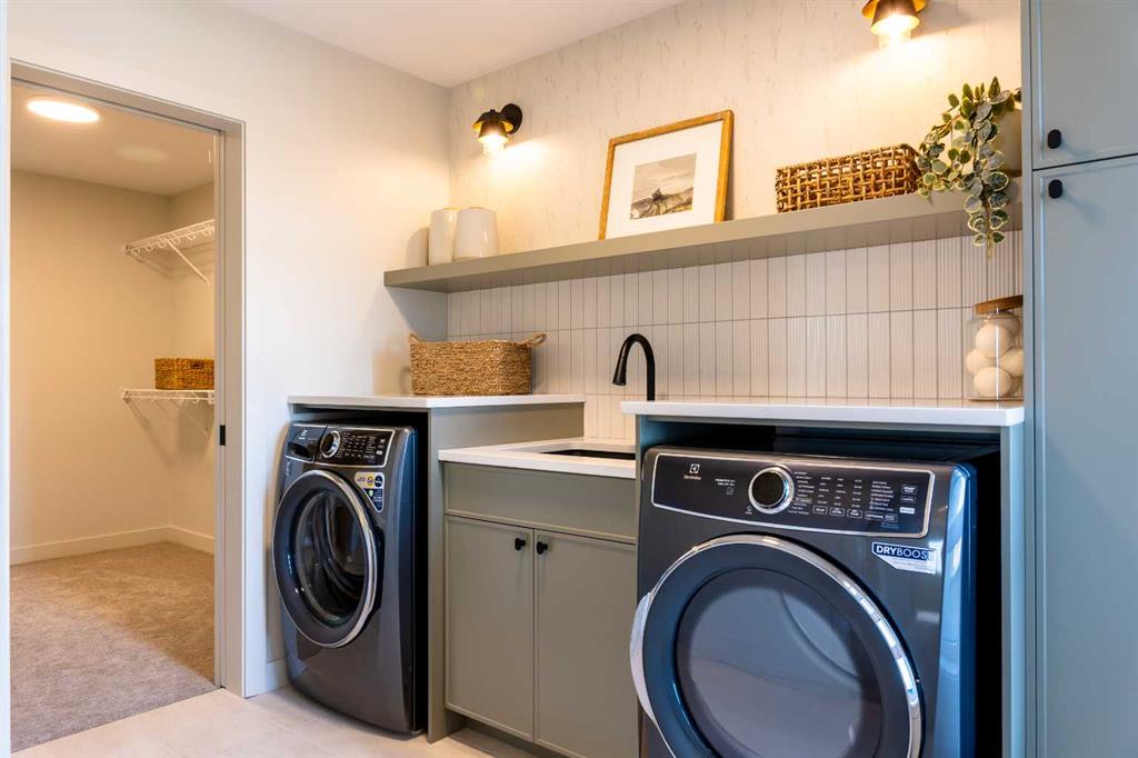 Picture for 680 Devonia Road W