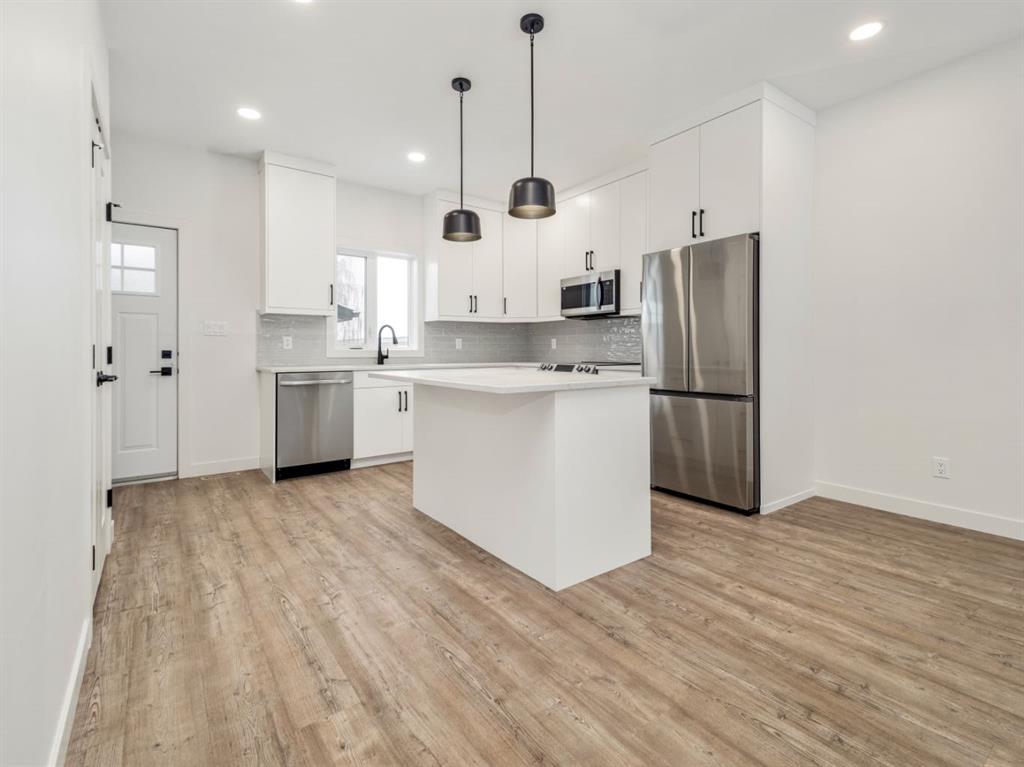 Picture for 359 9 Street  