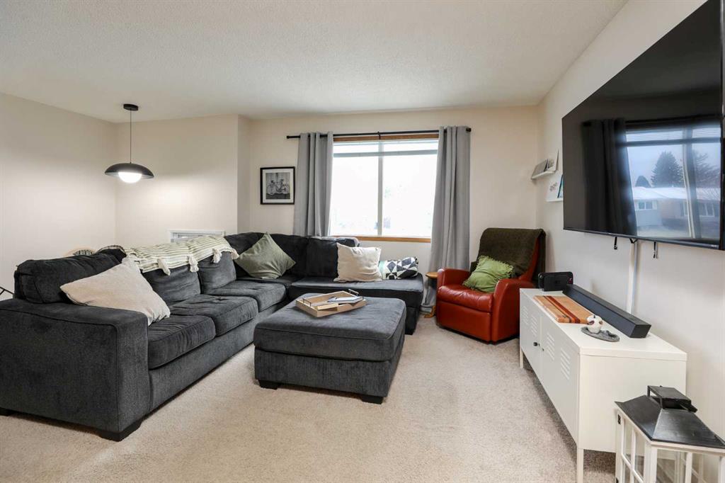 Picture for 2414 18 Street N