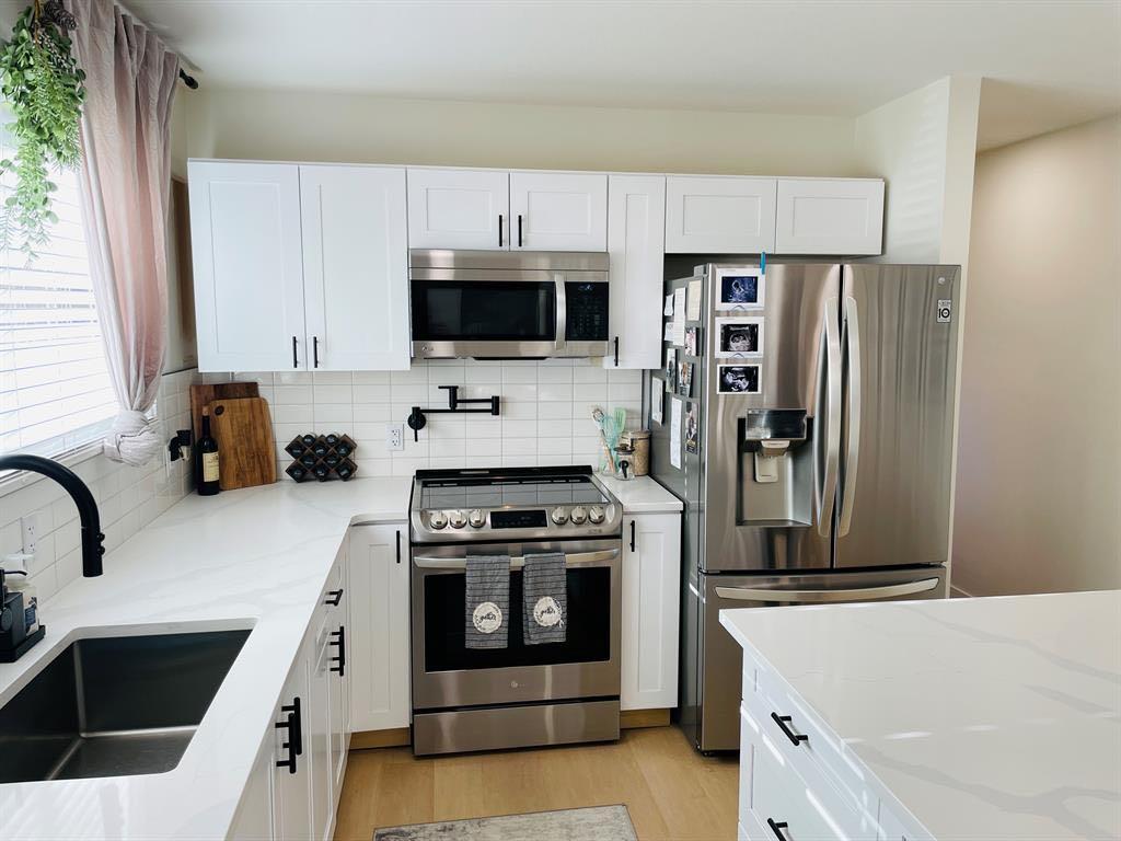 Picture for 1146 Lakeway Boulevard S