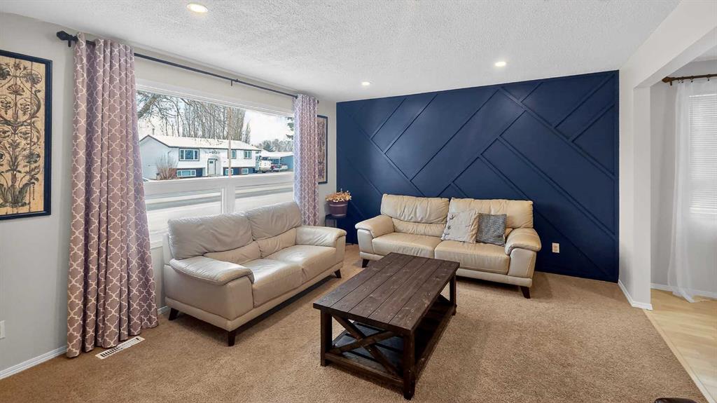 Picture for 5813 50 Street 