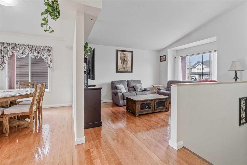 Picture for 50 Peigan Court W